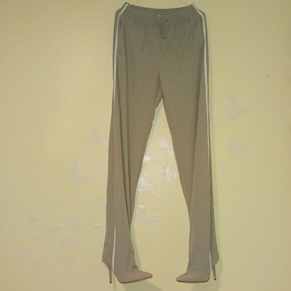 Azalea wang light green jogger heels - Picture 1 of 6